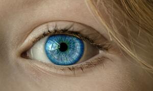 Какое зрение должно быть у детей и подростков?
