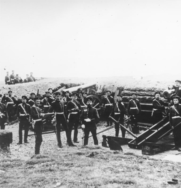 Прусская артиллерийская батарея у Парижа Прусская артиллерийская батарея у Парижа