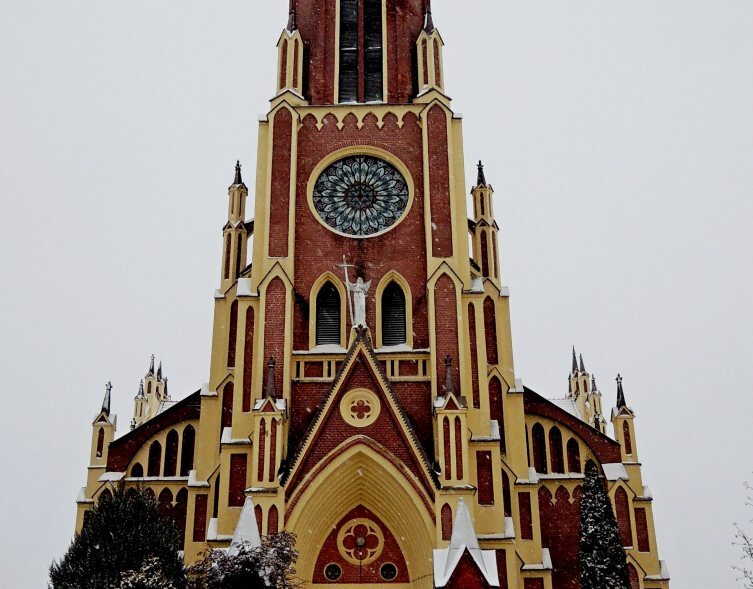 Какой архитектурный шедевр является жемчужиной Беларуси? Какой архитектурный шедевр является жемчужиной Беларуси?