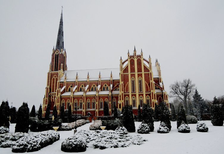 Какой архитектурный шедевр является жемчужиной Беларуси? Какой архитектурный шедевр является жемчужиной Беларуси?