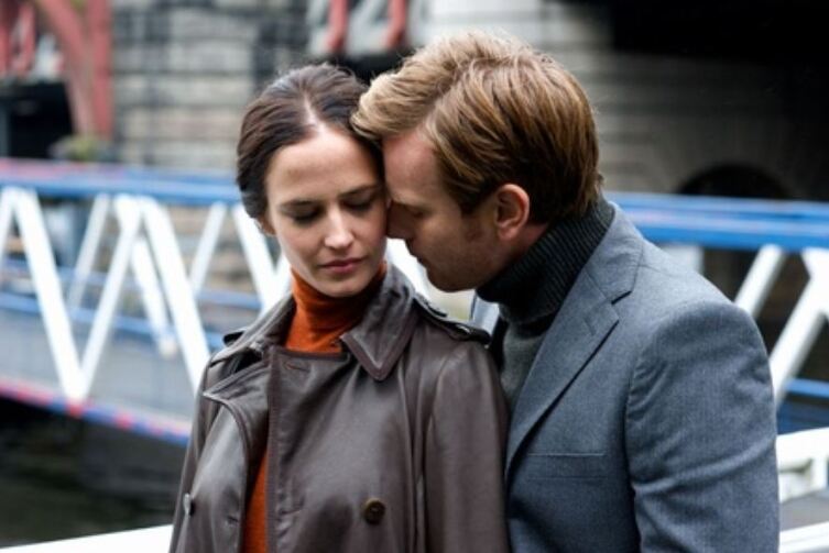 Кадр из к/ф «Последняя любовь на Земле», 2011 г. 