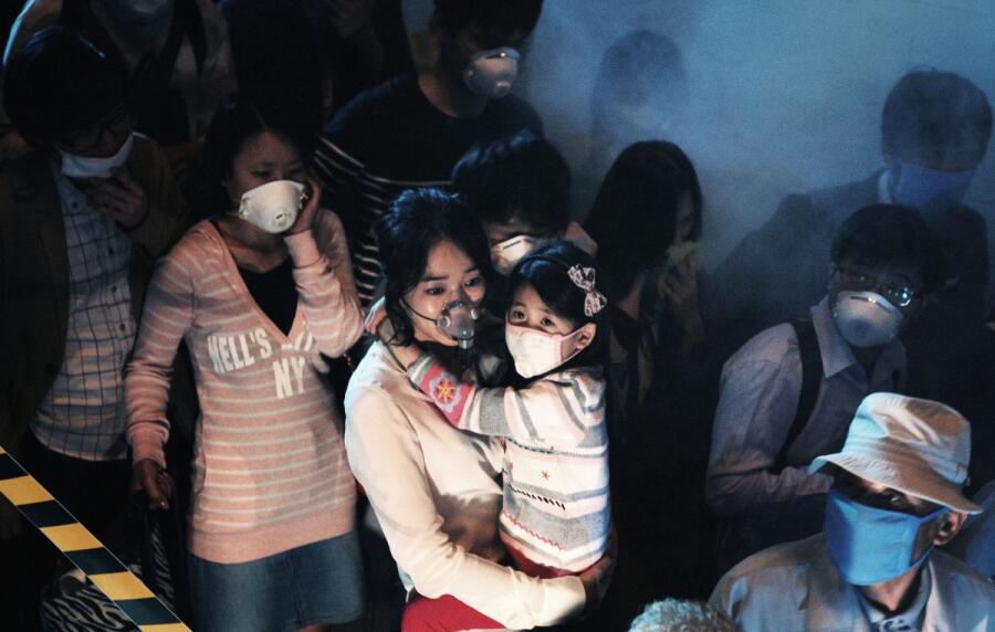 Кадр из к/ф «Вирус», 2013 г. 