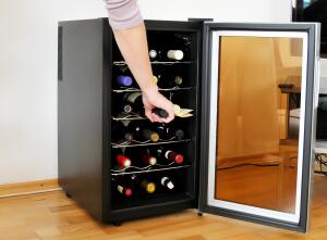 Зачем нужен винный холодильник?