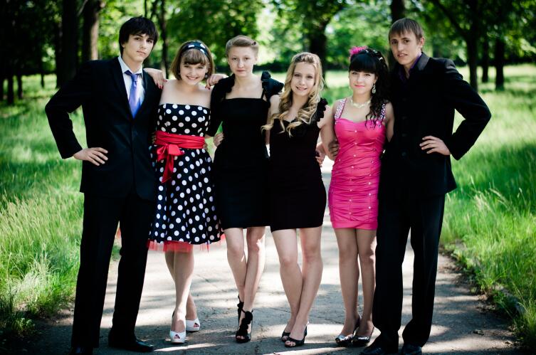 Как выбрать наряд для выпускного бала? Как выбрать наряд для выпускного бала?