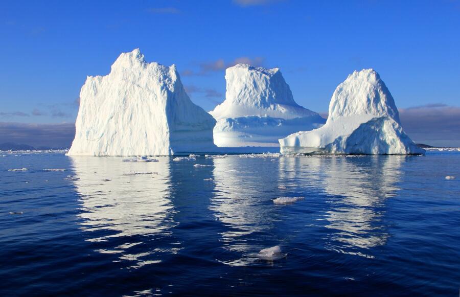 Опасны ли гигантские айсберги?