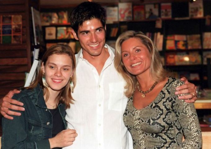 За какие фильмы любят Веру Фишер в России? За какие фильмы любят Веру Фишер в России?