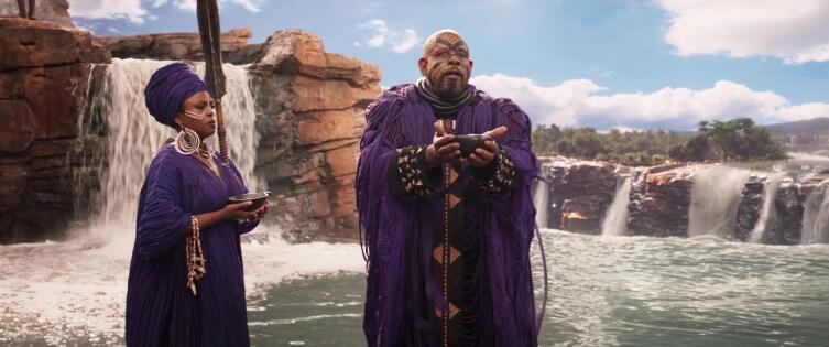 Что в фильмах порой бывает так же интересно, как и игра актеров? Костюмы в супергеройском боевике «Чёрная Пантера»