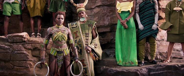 Что в фильмах порой бывает так же интересно, как и игра актеров? Костюмы в супергеройском боевике «Чёрная Пантера»