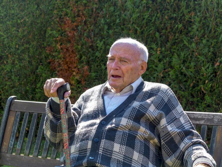 Почему старики часто лгут?