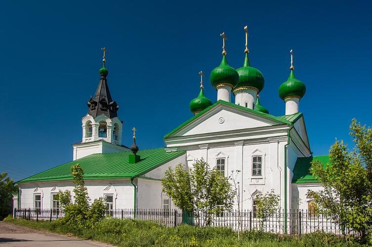 Церковь Преображения Господня в Печерах, построенная на месте старого монастыря