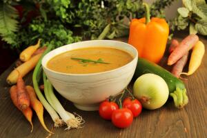 Почему суп нужно есть ежедневно и как приготовить его вкусно и оригинально?