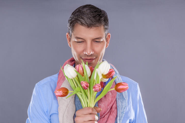 Какие цветы подарить мужчине?