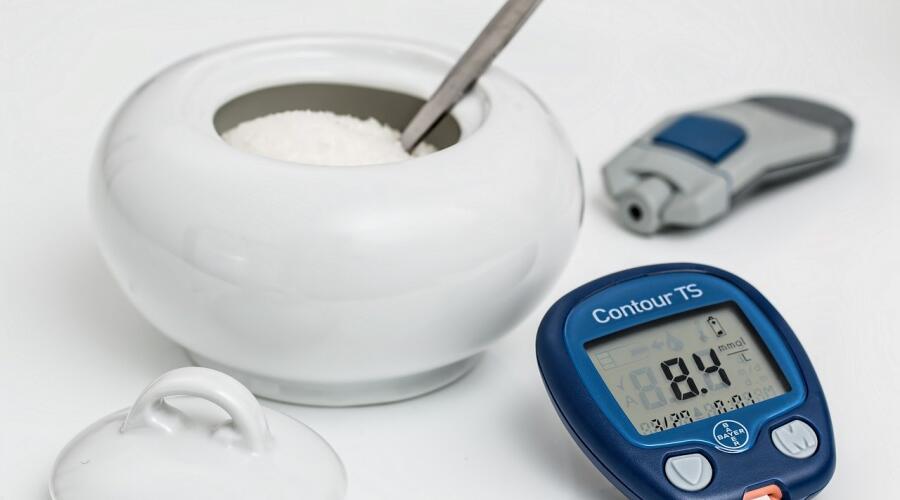 Как проявляются перепады уровня сахара в крови?