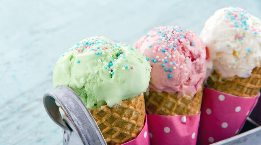 Кто и когда придумал мороженое?