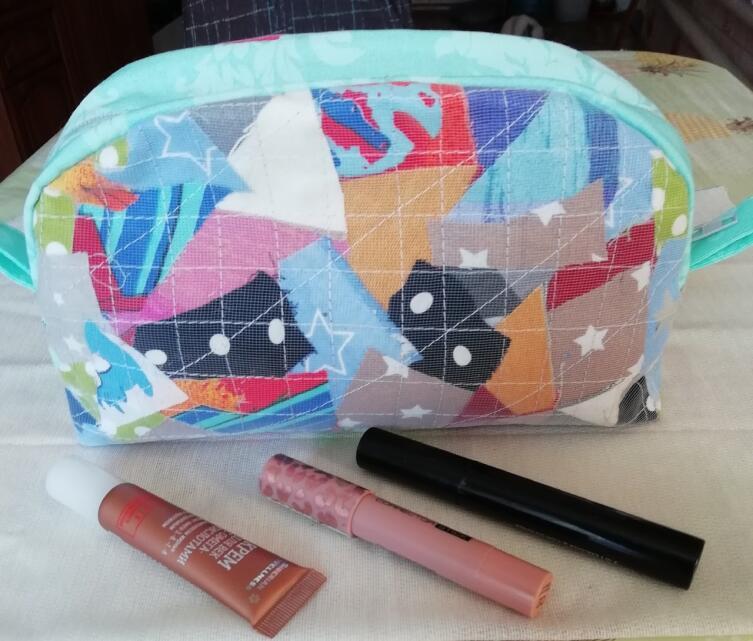 Что можно подарить близким людям? Что можно подарить близким людям?