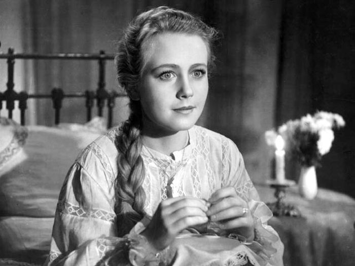 Ия Саввина Ия Саввина