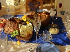 На «фуршет» можно приходить в любое время...