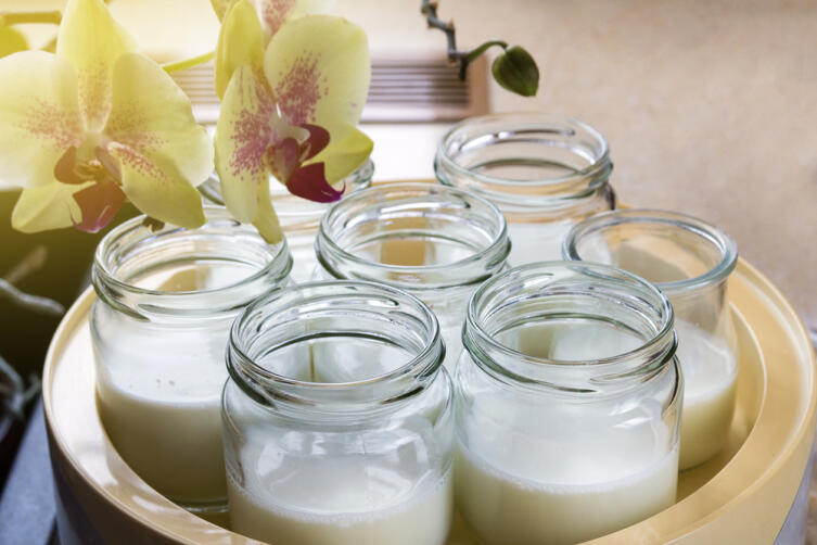 Как сделать полезный и вкусный йогурт дома?