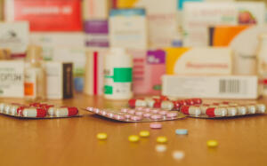 Как правильно хранить лекарства?