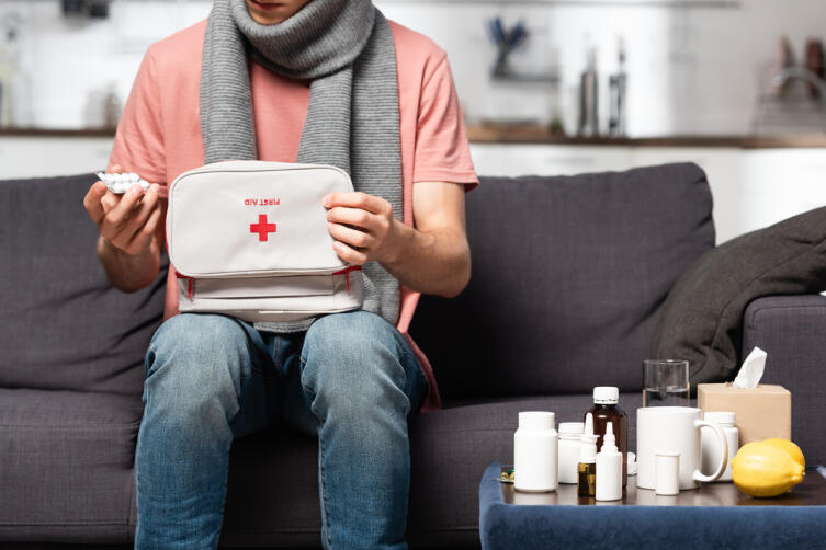 Как правильно хранить лекарства?