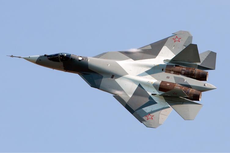 Многофункциональный истребитель Су-57