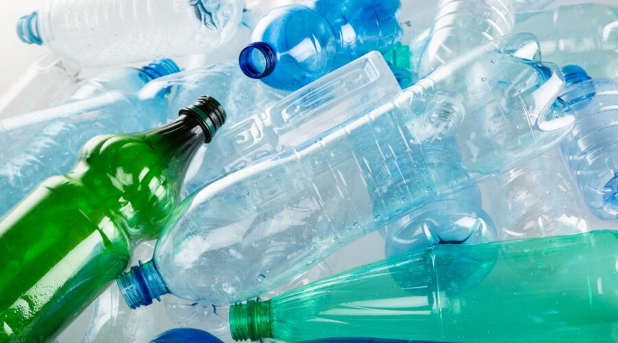 Пустые пластиковые бутылки: как их использовать в приусадебном хозяйстве?