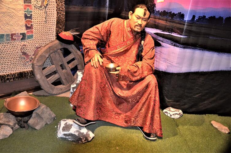 Восковая статуя Джамухи в монгольском музее