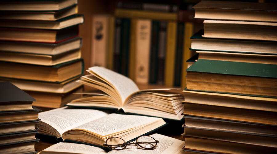 Для чего нужно хранить книги?