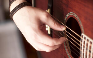 Шансон – французское слово, означающее в переводе – песня