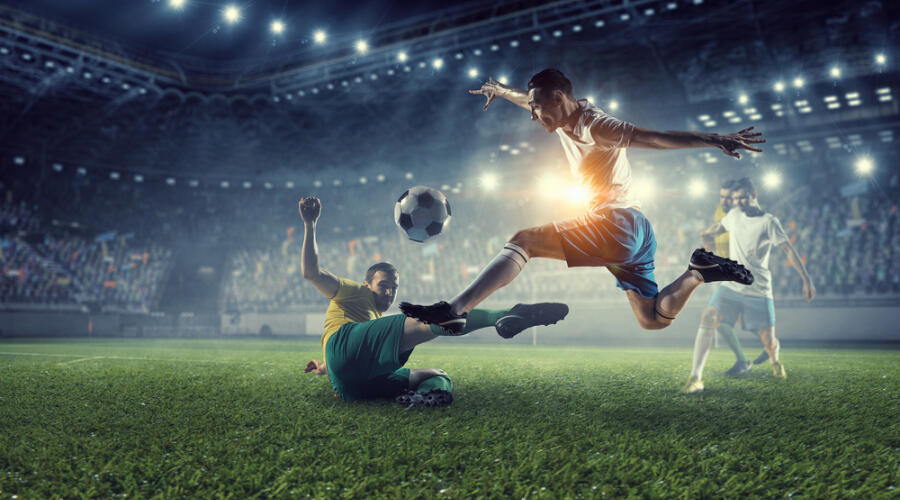 Отмечай большой футбол с АМКАЛ и Pringles