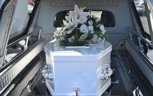 Смерть пришла в дом: как организовать похороны в Санкт-Петербурге?