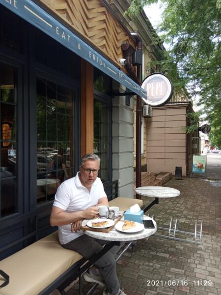 Почему Одесса — неидельной формы «жемчужина у моря»? Почему Одесса — неидельной формы «жемчужина у моря»?