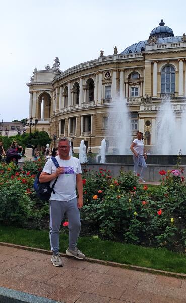 Почему Одесса — неидельной формы «жемчужина у моря»? Почему Одесса — неидельной формы «жемчужина у моря»?