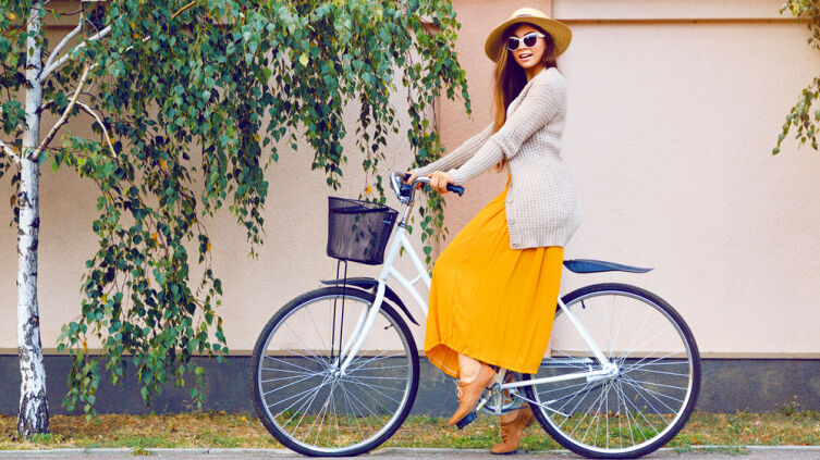 Как выбрать летнюю юбку-макси и с чем ее носить?