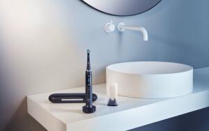 Oral-B выпускает на рынок России новую революционную щетку Oral-B iO