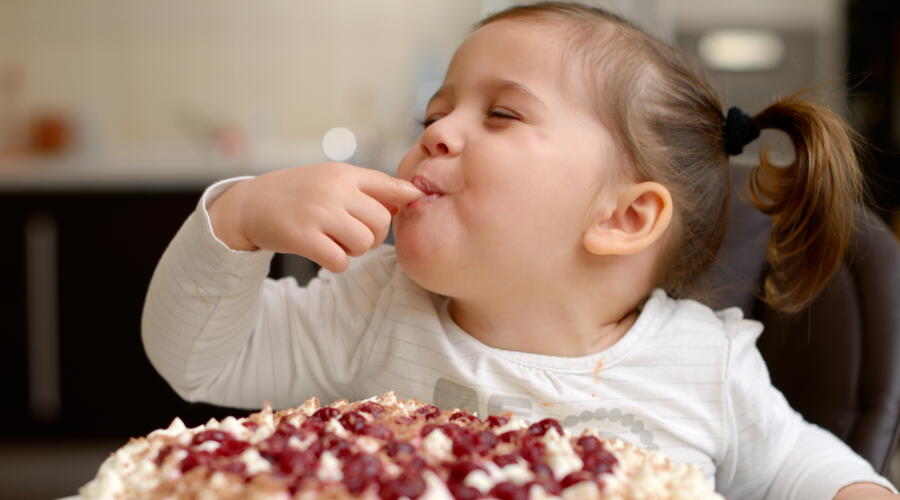 Как выбрать торт на детский праздник?