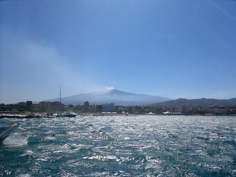 Вулкан Этна после извержения, июль 2011 г.