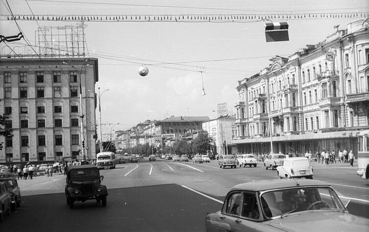 Здание Центрального театра кукол на ул. Горького, 32-а, 1966 г.