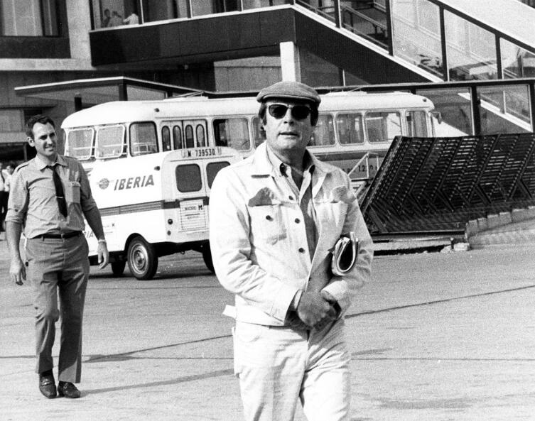 Марчелло Мастроянни в мадридском аэропорту Барахас, 1970 г.