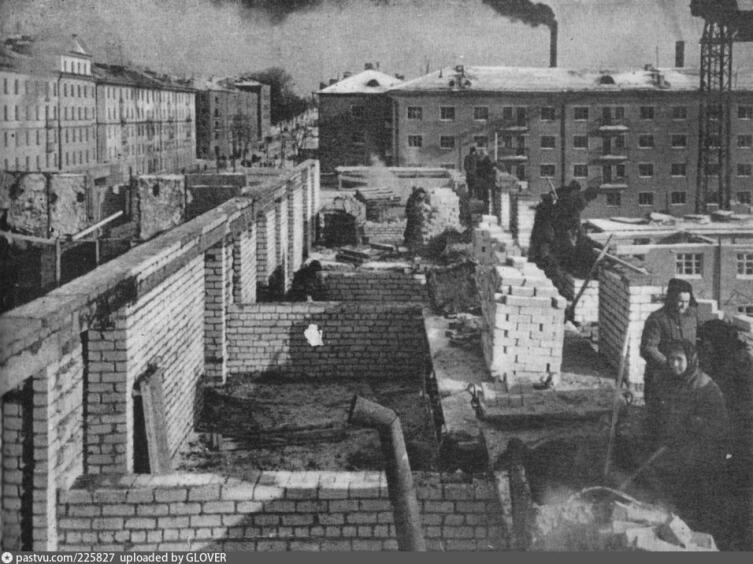 Стройка на улице Труда (Ленина) 1958 — 1962 гг., Россия, Удмуртия, Ижевск