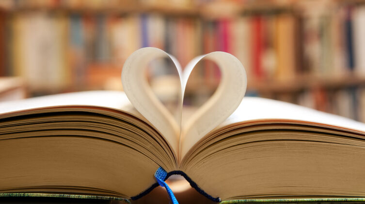 Sex Education: Книга, которую рекомендуют в сериале и еще 8 важных книг о сексе и половом воспитании