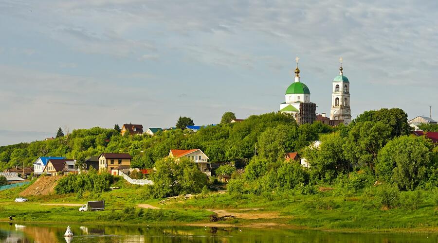 Вид на Троицкую церковь в селе Карачарово
