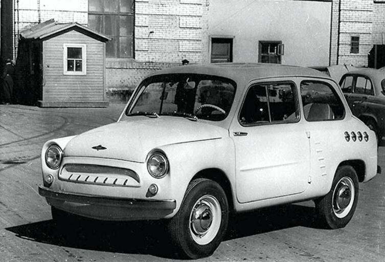 Автомобиль «Москвич-444», прототип ЗАЗ-965