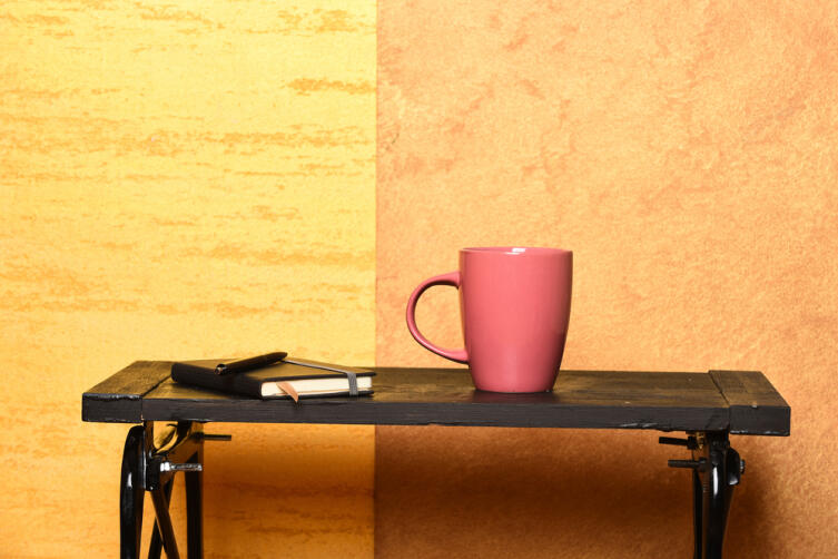 Сколько имён у журнального столика?