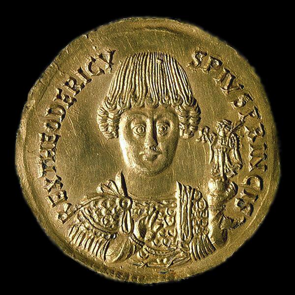 Золотая монета (тремисс) с изображением Теодориха Великого (сохранился один экземпляр)