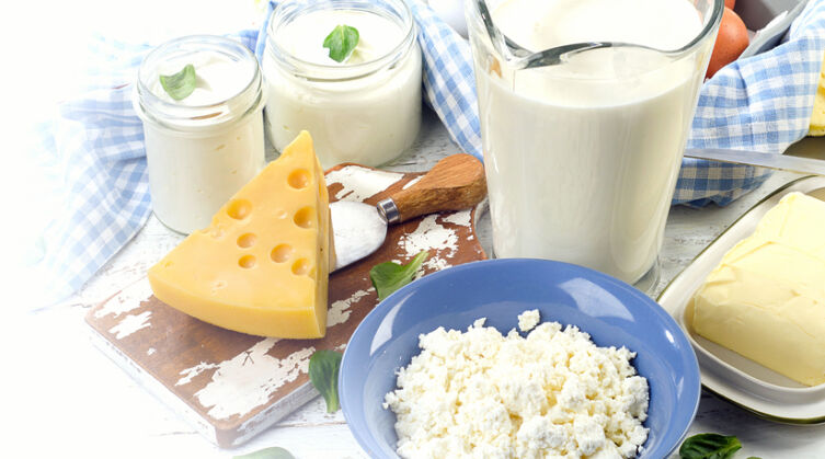 Как задобрить домового в день угощения домовых молоком?