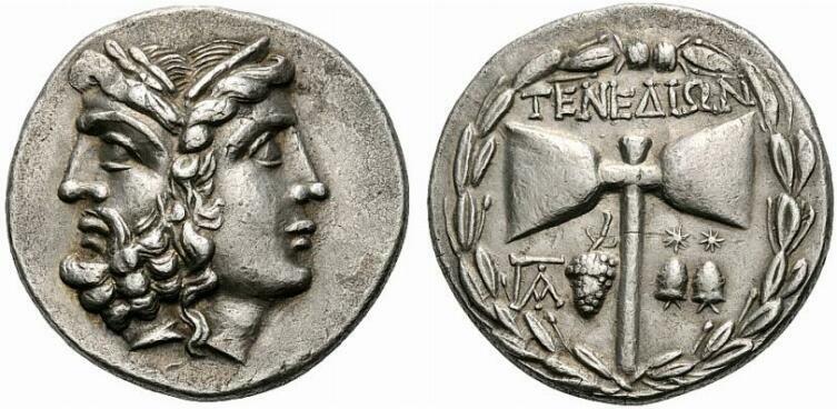 Тетрадрахма, Тенедос, 100−70 год до н.э., серебро. Аверс — яниформная голова, состоящая из бородатой головы Зевса слева и украшенной диадемой головы Геры справа