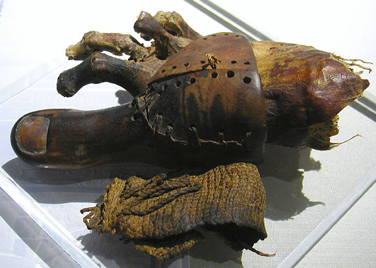 Древнеегипетский протез пальца ноги