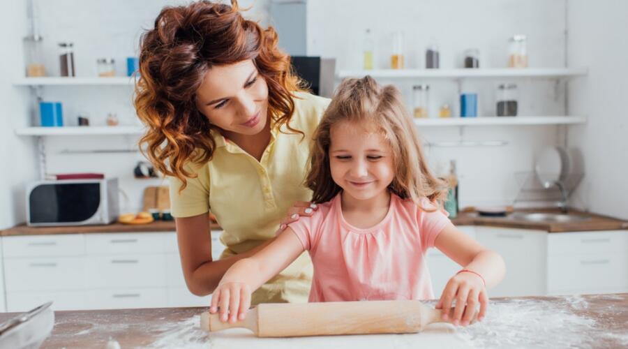 Как научить ребёнка готовить?