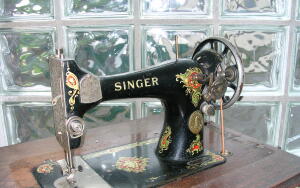 Кто такой Зингер и почему его именем названа швейная машинка?